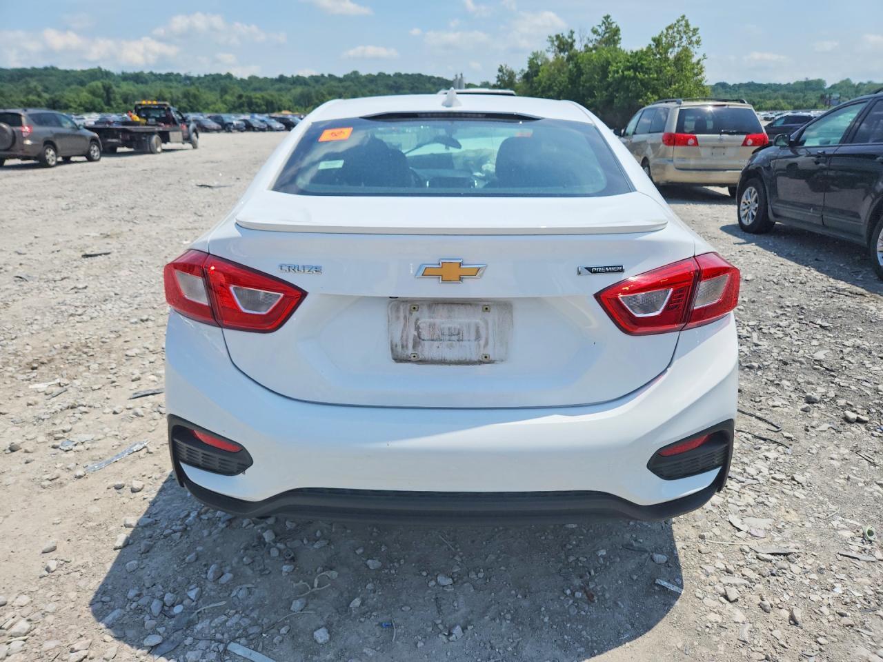 2018 CHEVROLET CRUZE PREMIER — Фото 6 из 12
