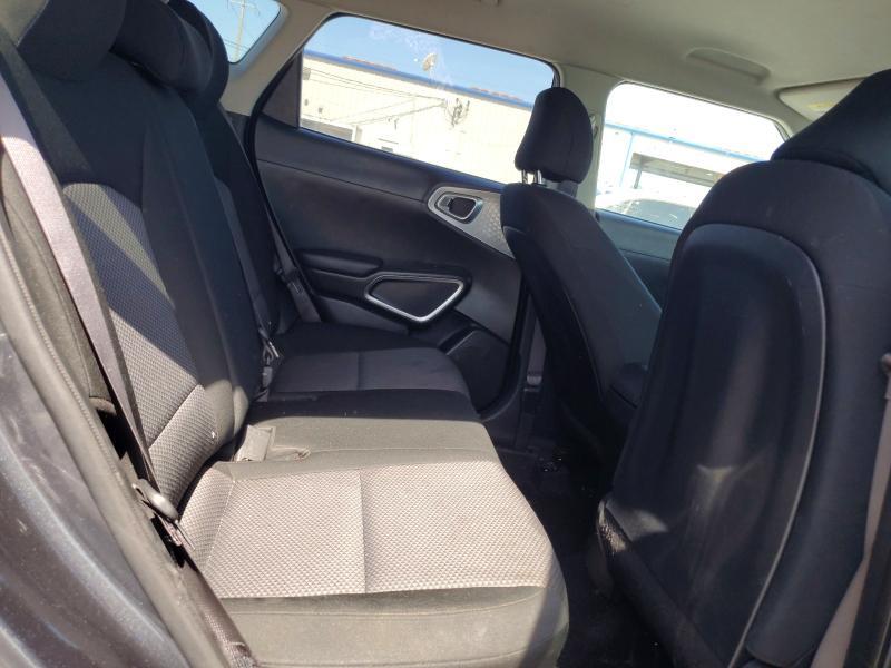 2022 KIA SOUL LX — Фото 11 из 13