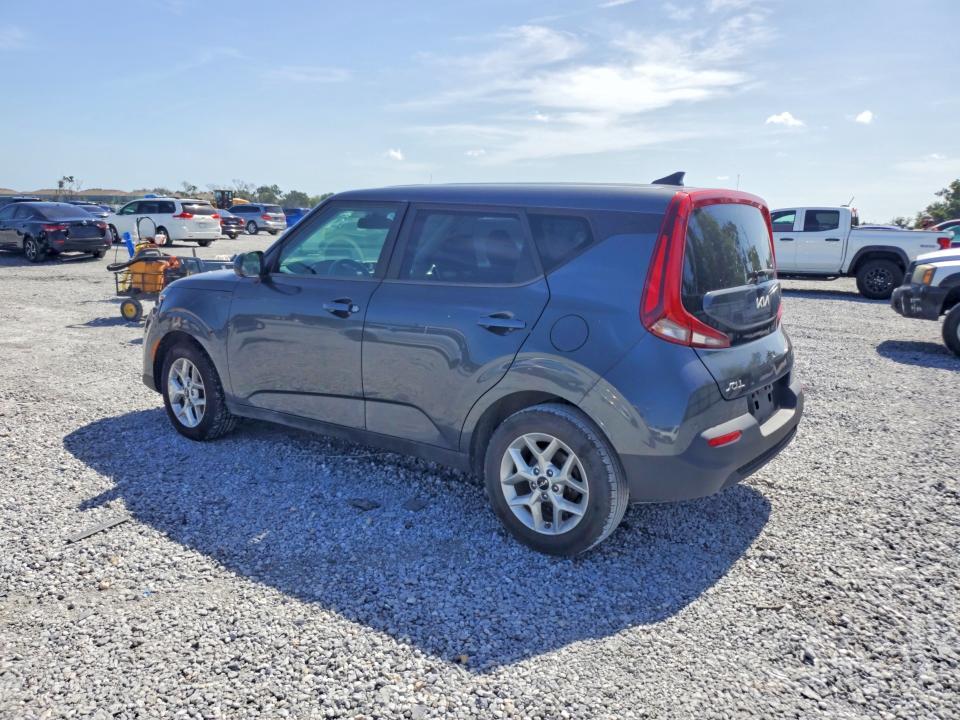 2022 KIA SOUL LX — Фото 2 из 13