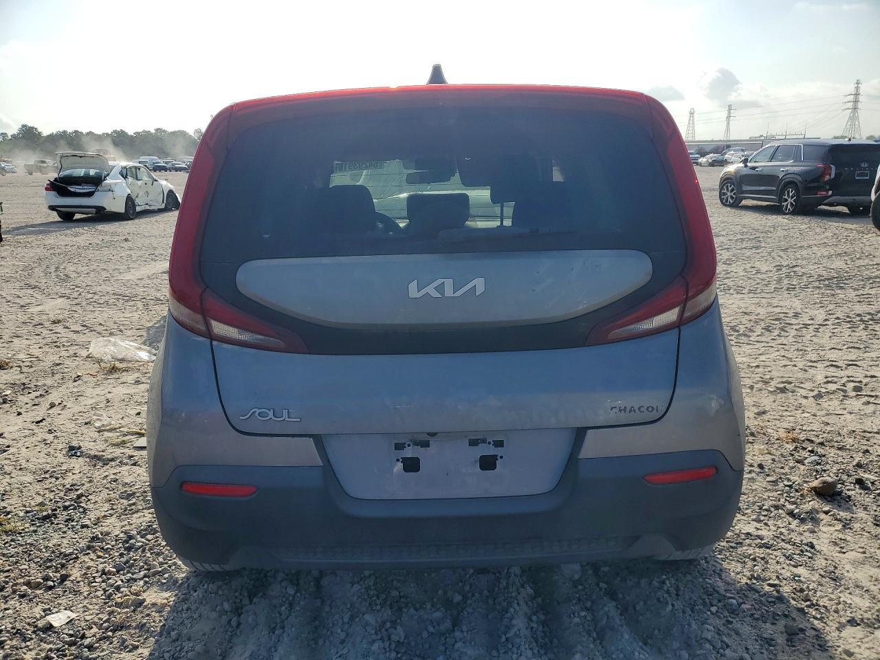 2022 KIA SOUL LX — Фото 6 из 13