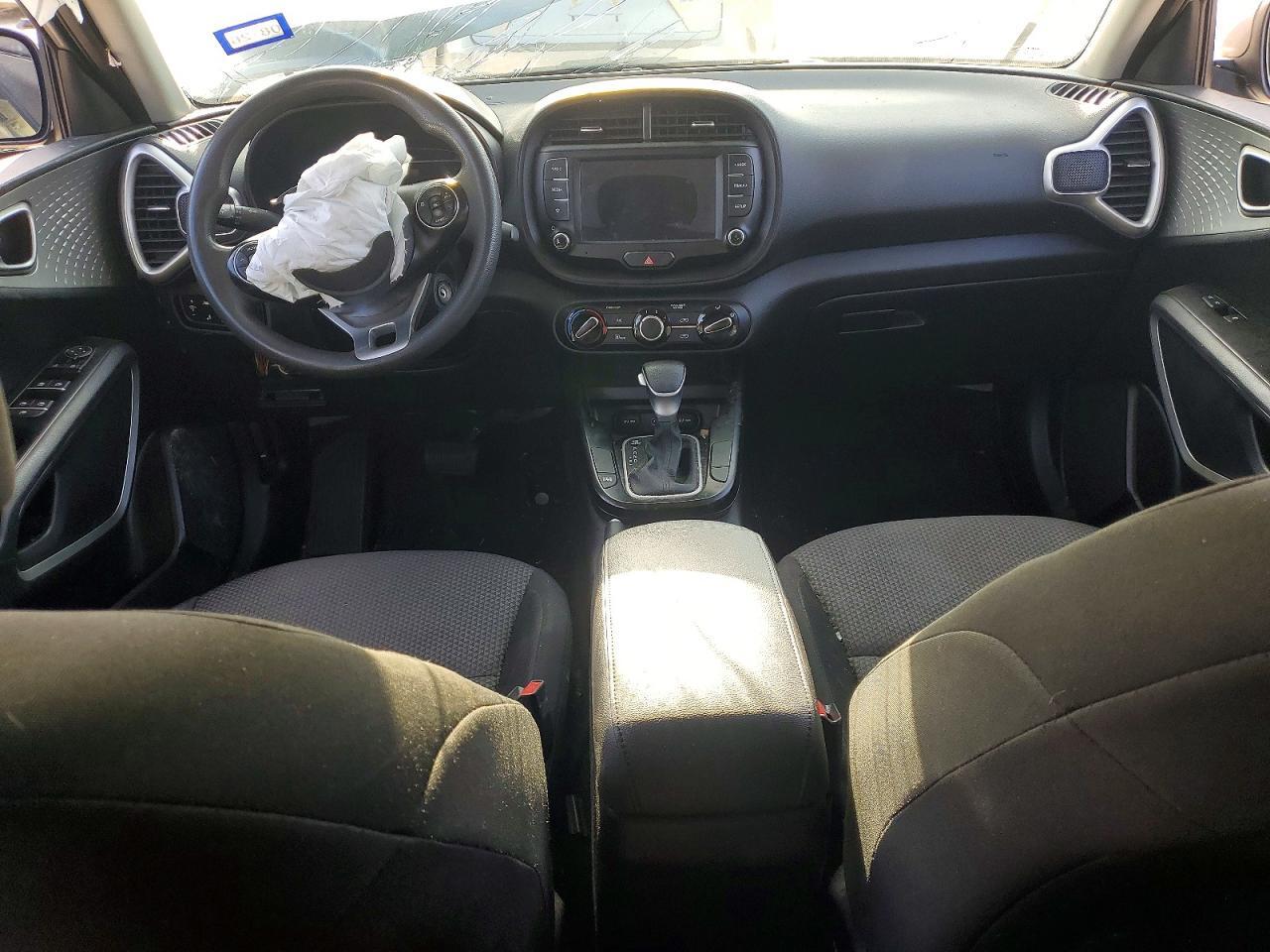 2022 KIA SOUL LX — Фото 8 из 13