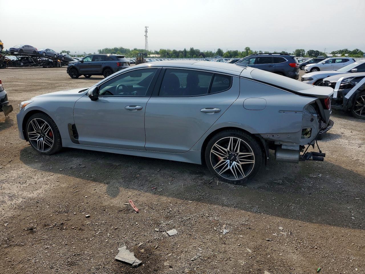 2022 KIA STINGER GT2 — Фото 2 из 13