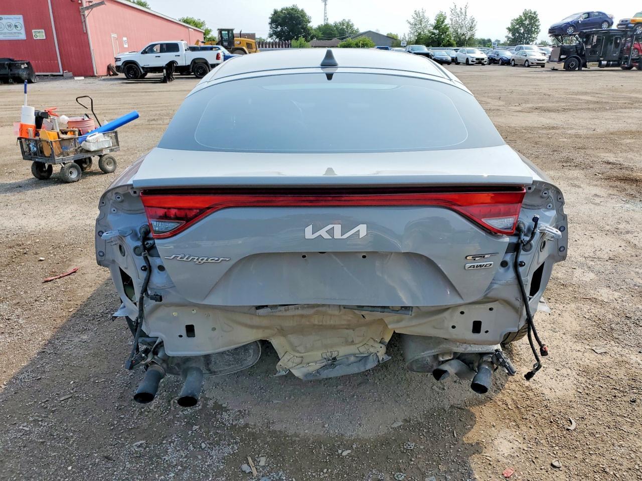 2022 KIA STINGER GT2 — Фото 6 из 13