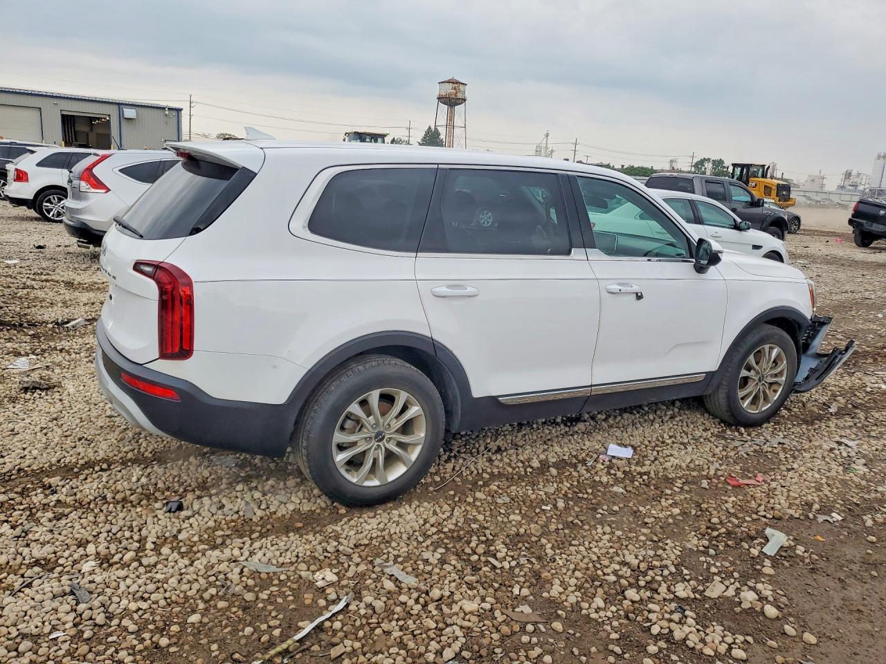 2022 KIA TELLURIDE LX — Фото 3 из 13
