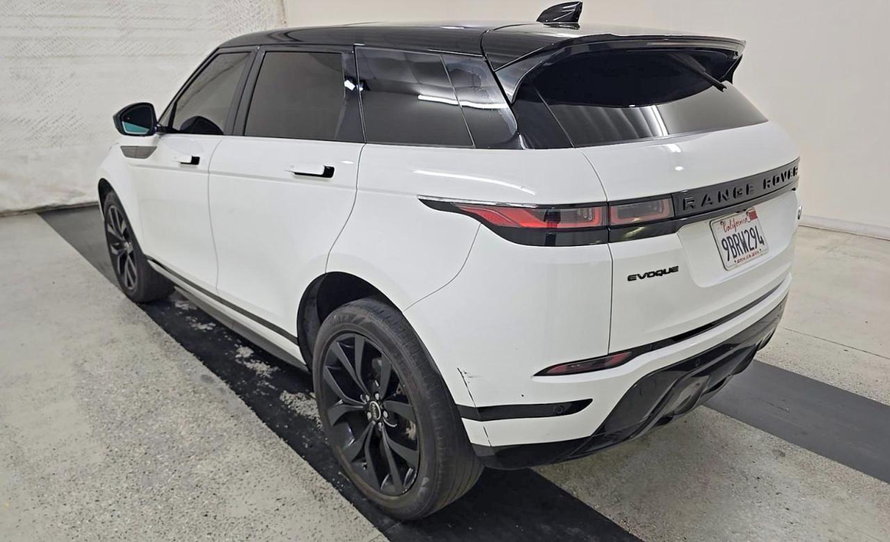 2022 LAND ROVER RANGE ROVER EVOQUE R-DYNAMIC S — Фото 3 из 14