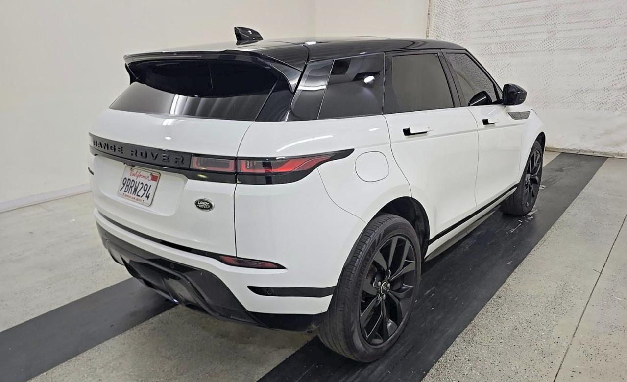 2022 LAND ROVER RANGE ROVER EVOQUE R-DYNAMIC S — Фото 4 из 14