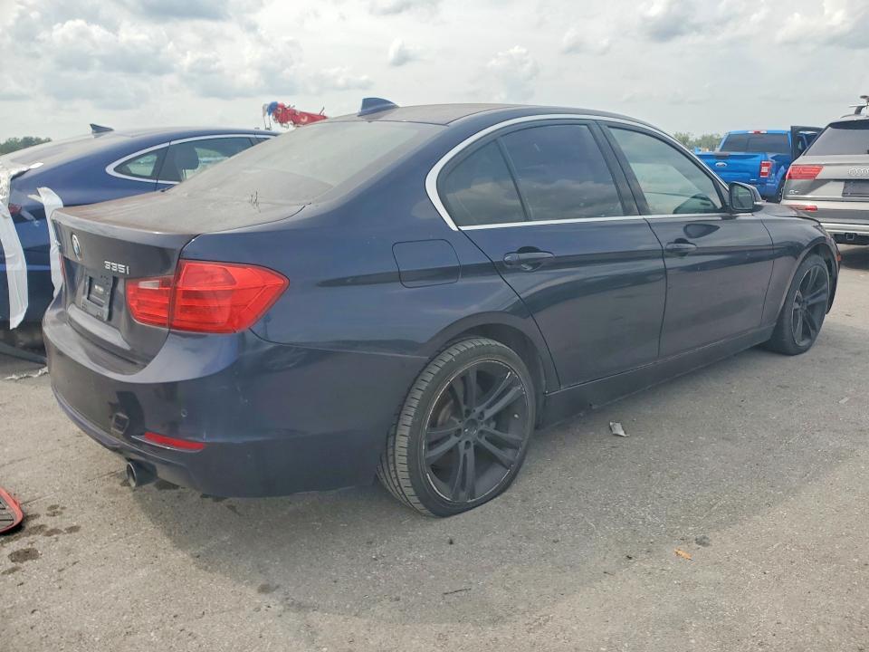2015 BMW 335 XI — Фото 3 из 12