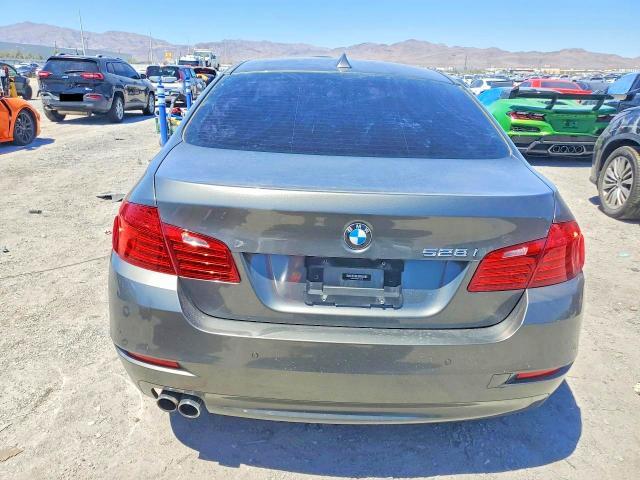2015 BMW 528 I — Фото 6 из 12