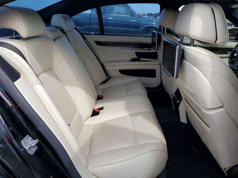 2015 BMW 740 I — Фото 10 из 12