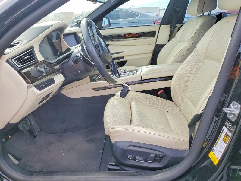 2015 BMW 740 I — Фото 7 из 12