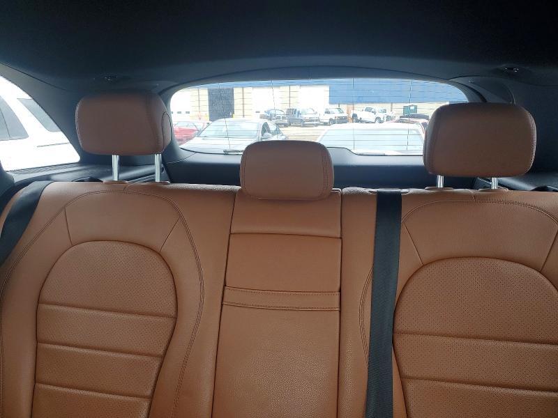 2022 MERCEDES-BENZ GLC 300 4MATIC — Фото 10 из 13