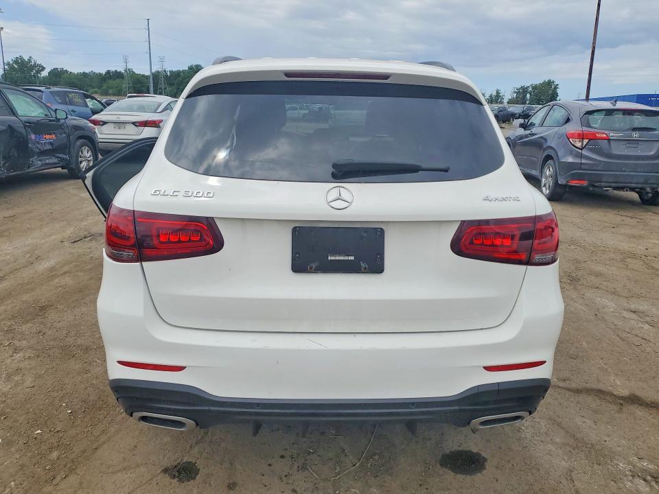 2022 MERCEDES-BENZ GLC 300 4MATIC — Фото 6 из 13