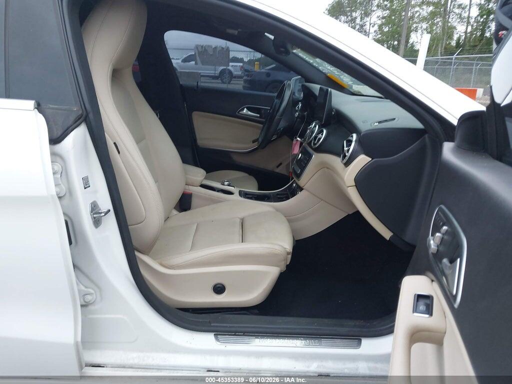 WDDSJ4EB4KN741139 2019 MERCEDES-BENZ CLA 250 photo no. 5