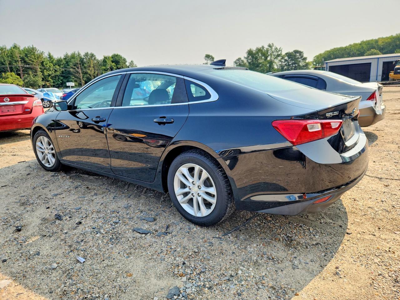 2018 CHEVROLET MALIBU LT — Фото 2 из 13