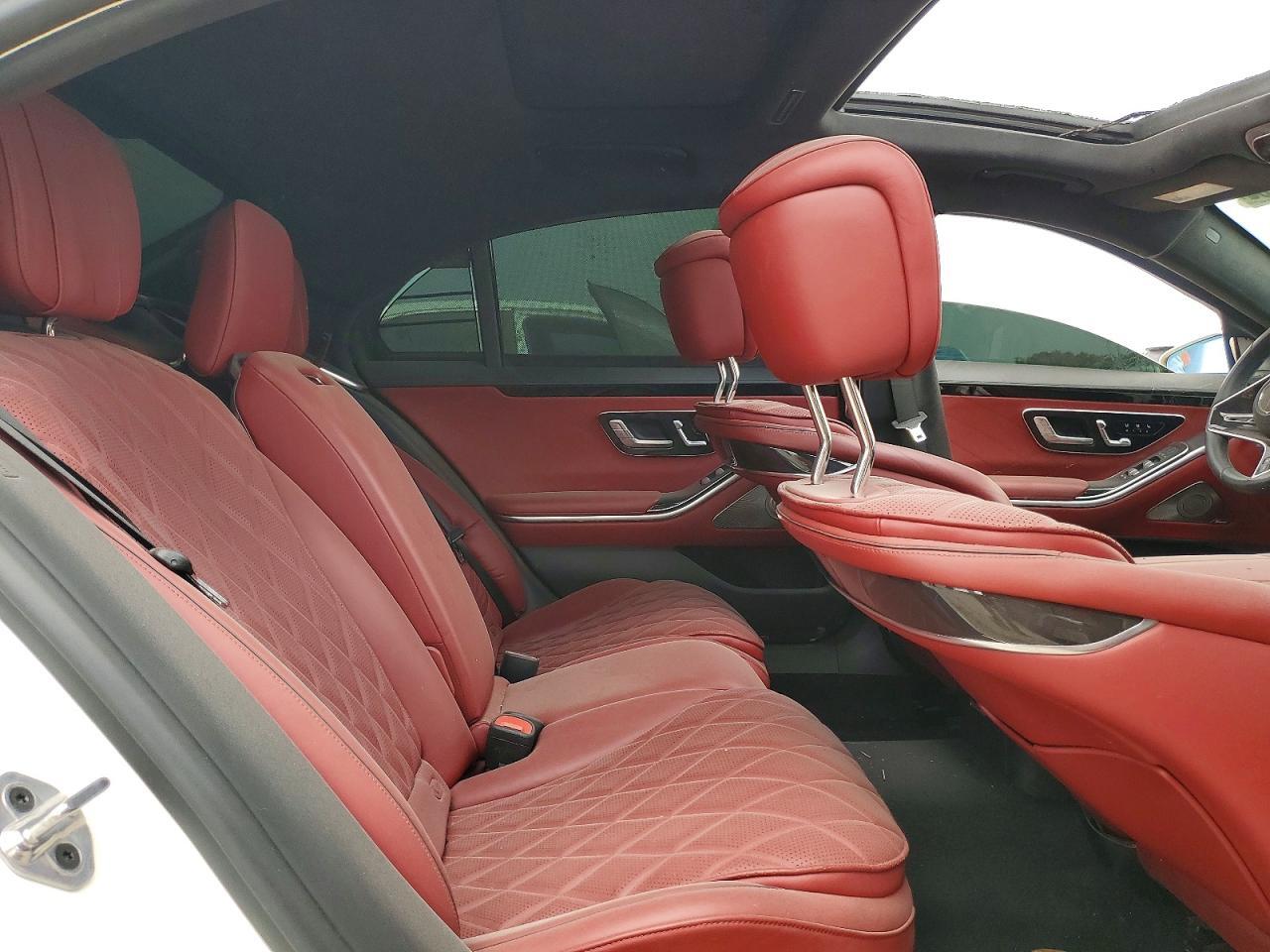 2022 MERCEDES-BENZ S 500 4MATIC — Фото 10 из 12