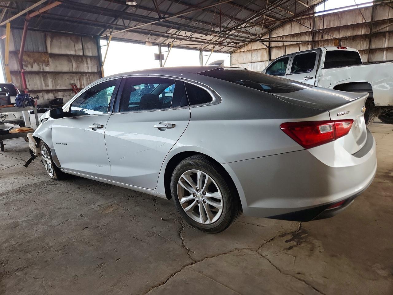 2018 CHEVROLET MALIBU LT — Фото 2 из 12