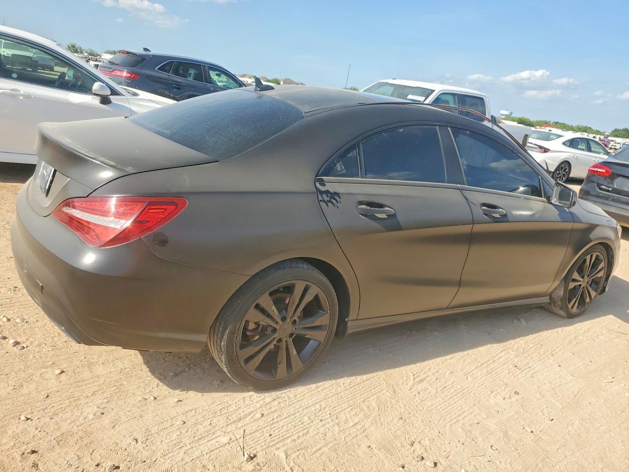 2019 MERCEDES-BENZ CLA — Фото 3 из 13