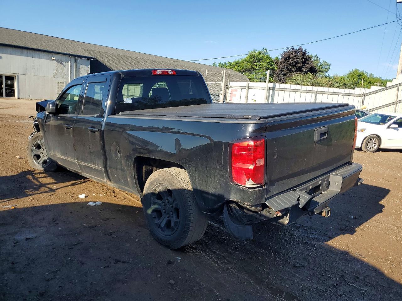 1GCVKREC1JZ146251 2018 CHEVROLET SILVERADO photo no. 2