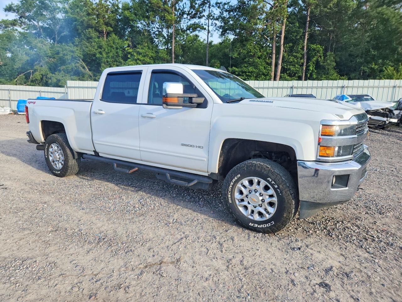 2018 CHEVROLET SILVERADO K2500 HEAVY DUTY LT — Фото 4 из 12