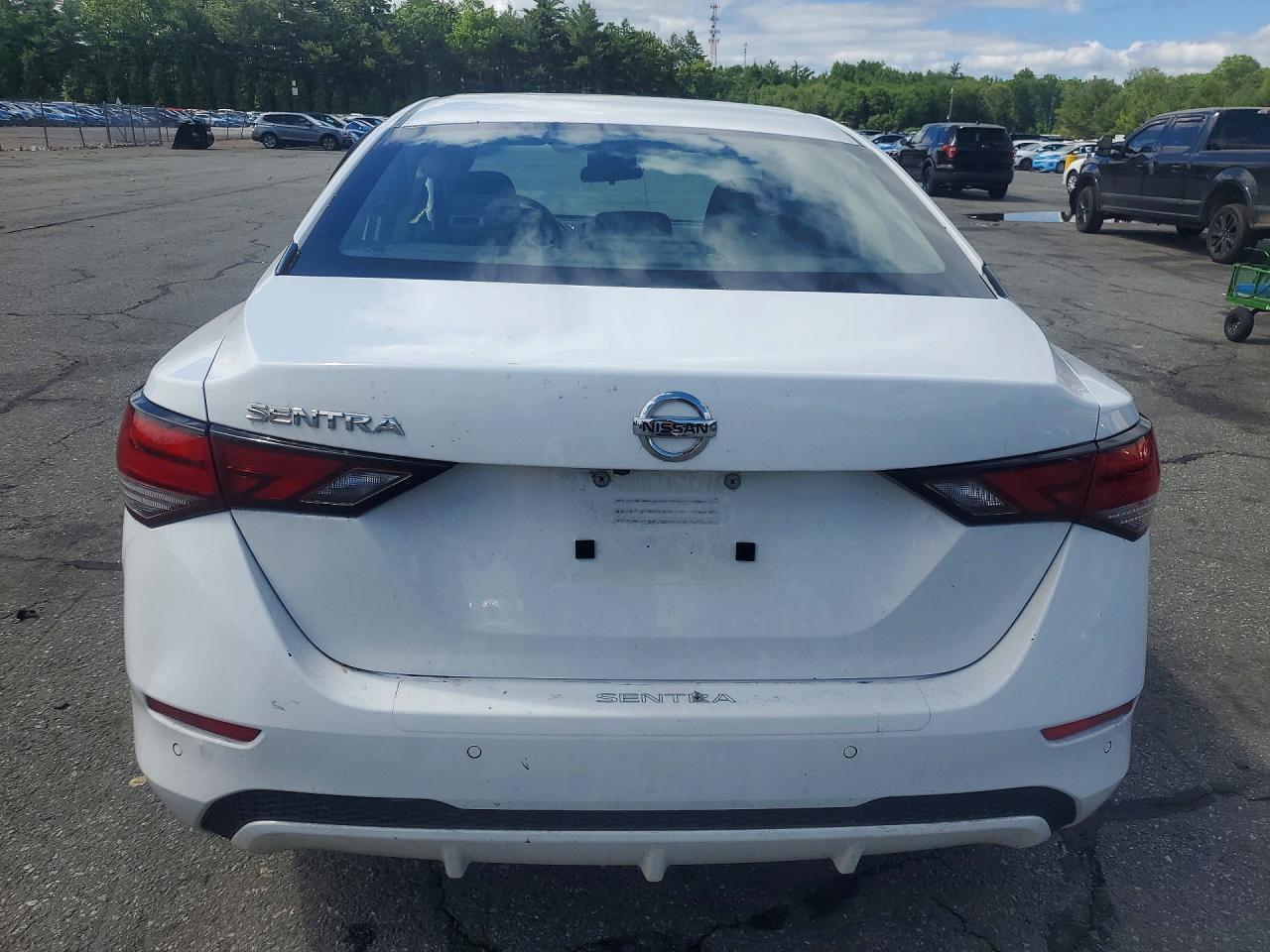 2022 NISSAN SENTRA S — Фото 6 из 12