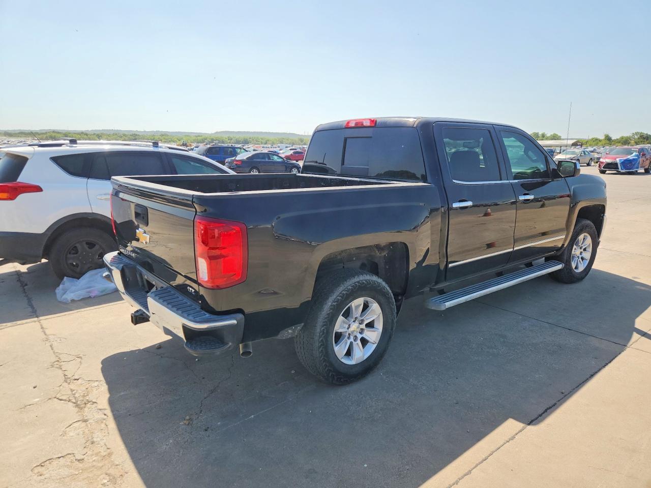 2018 CHEVROLET SILVERADO C1500 LTZ — Фото 3 из 12