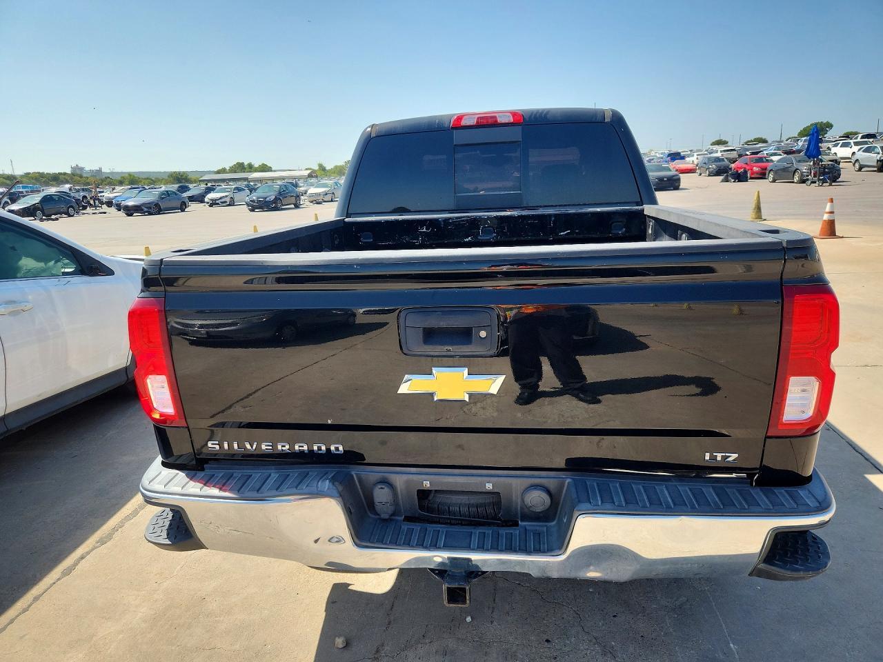 2018 CHEVROLET SILVERADO C1500 LTZ — Фото 6 из 12