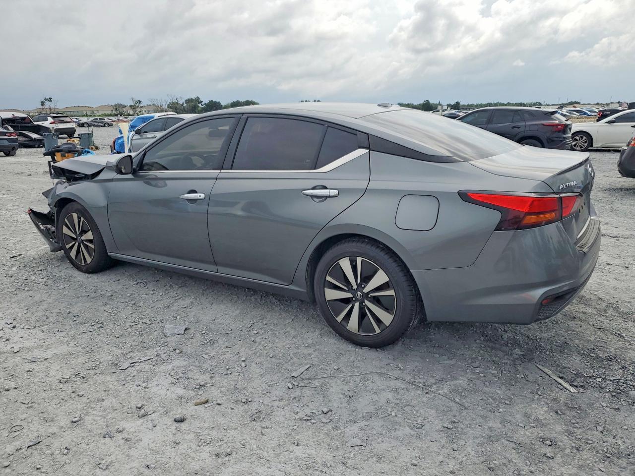 2022 NISSAN ALTIMA SV — Фото 2 из 12