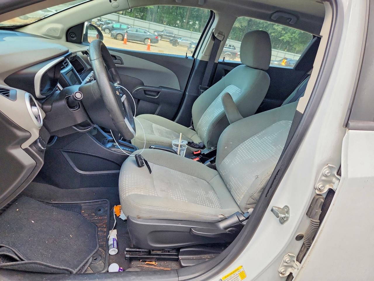 2018 CHEVROLET SONIC — Фото 7 из 12