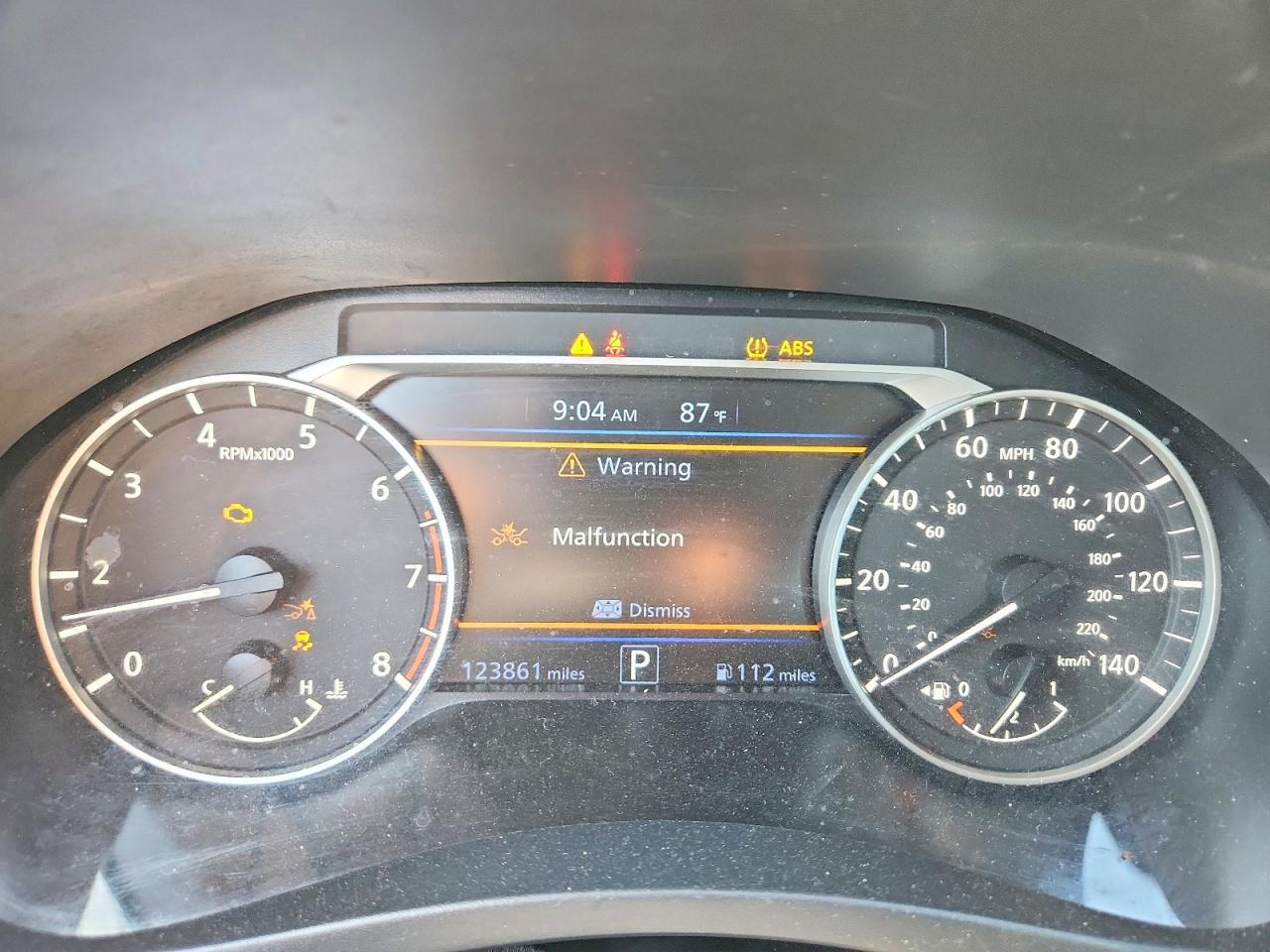 2022 NISSAN ALTIMA SR — Фото 9 из 12