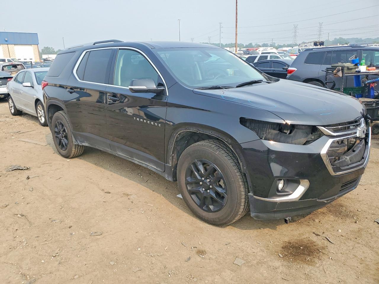 1GNERGKW1JJ233507 2018 CHEVROLET TRAVERSE photo no. 4