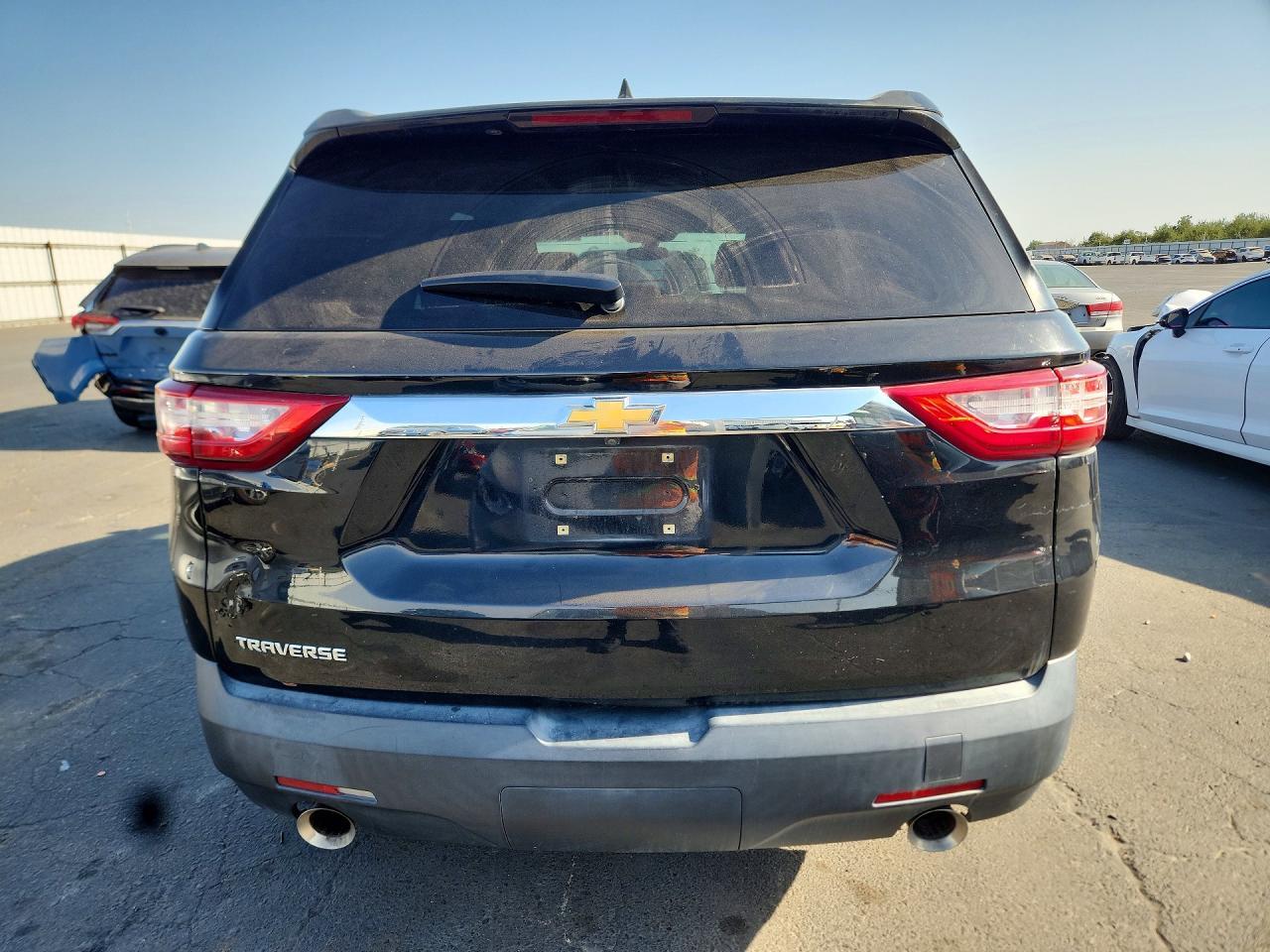 2018 CHEVROLET TRAVERSE LS — Фото 6 из 13