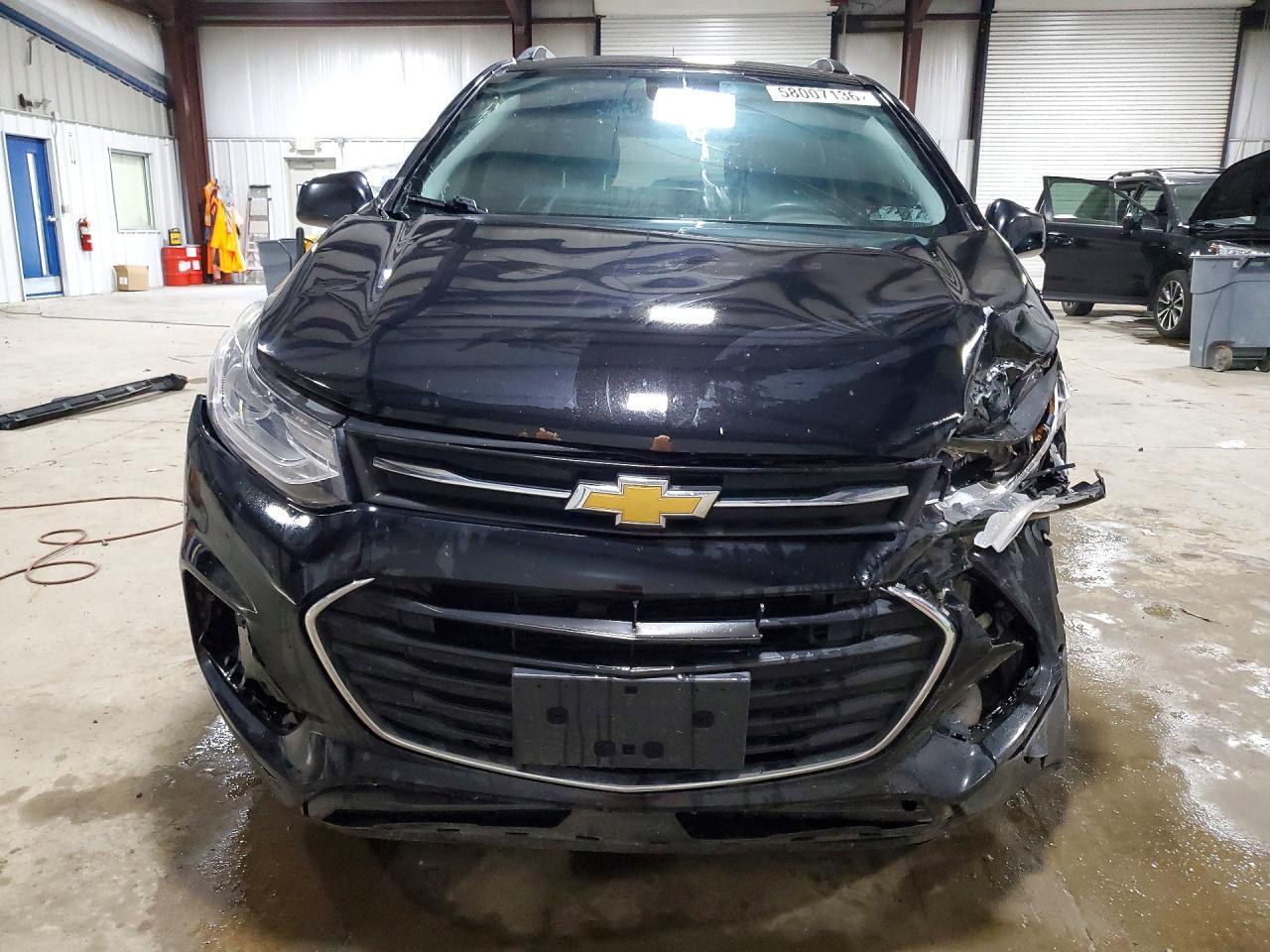 3GNCJPSB8JL257176 2018 CHEVROLET TRAX photo no. 5