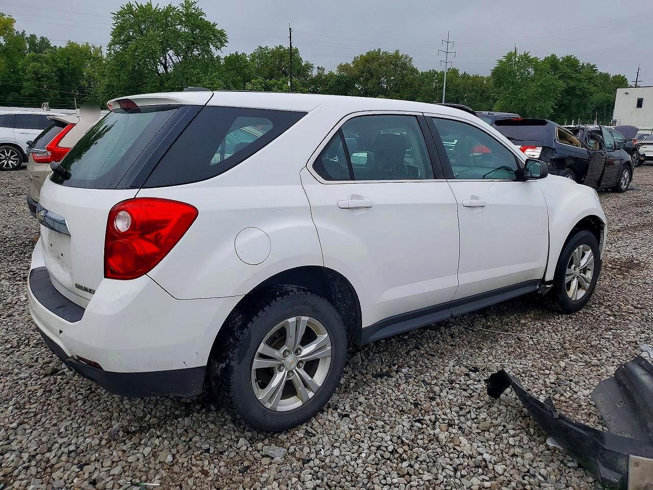 2GNFLEEK1F6200112 2015 CHEVROLET EQUINOX photo no. 3