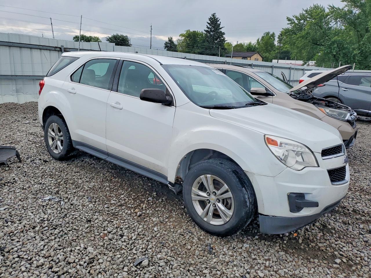 2GNFLEEK1F6200112 2015 CHEVROLET EQUINOX photo no. 4