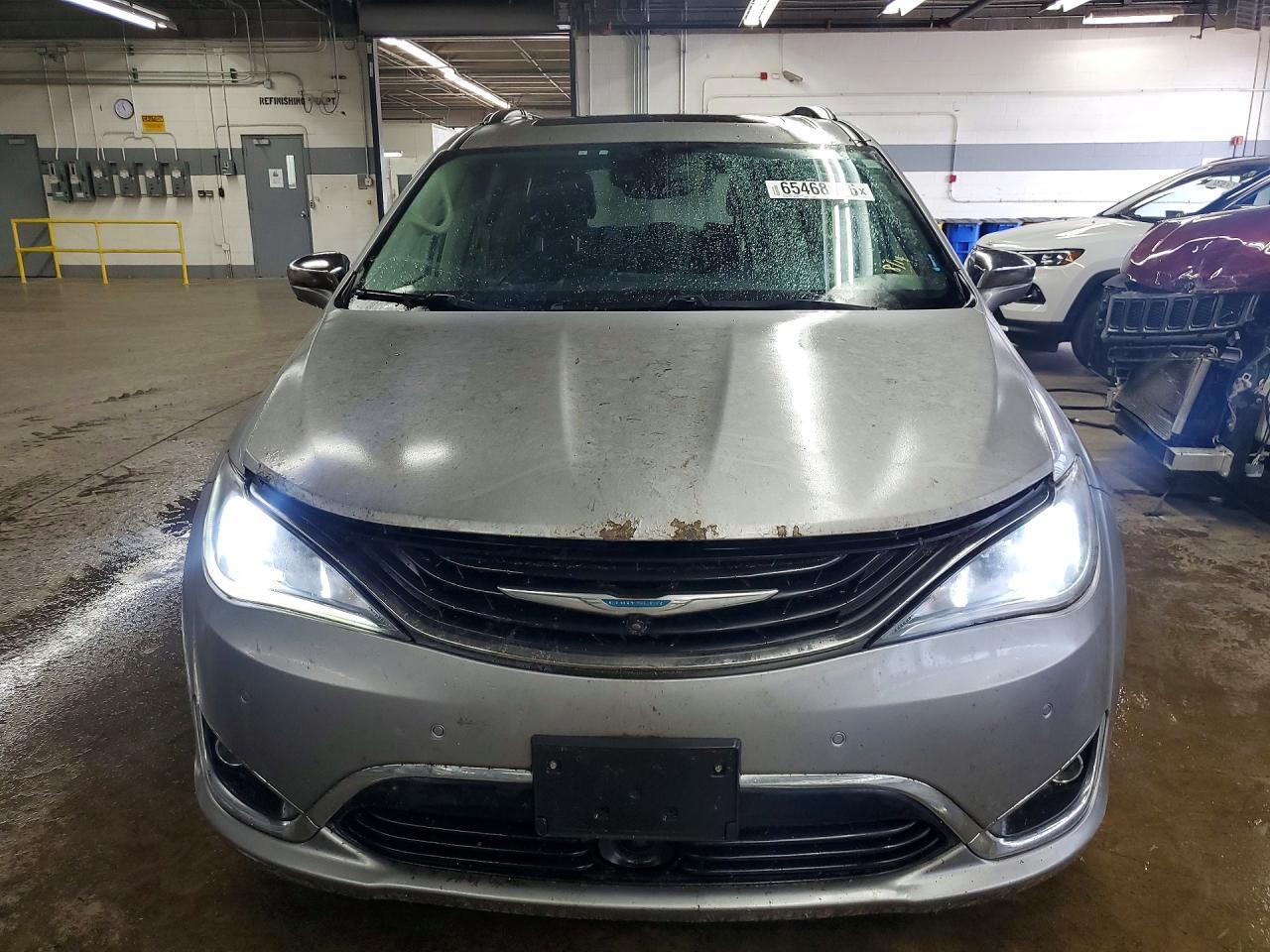 2018 CHRYSLER PACIFICA HYBRID LIMITED — Фото 5 из 13