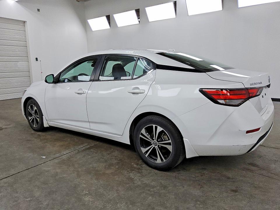2022 NISSAN SENTRA SV — Фото 2 из 12