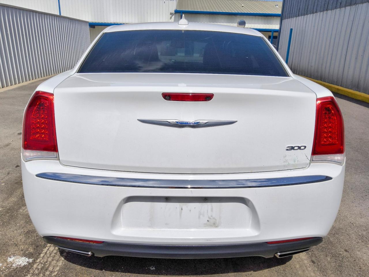 2C3CCAAG6JH314159 2018 CHRYSLER 300 photo no. 6