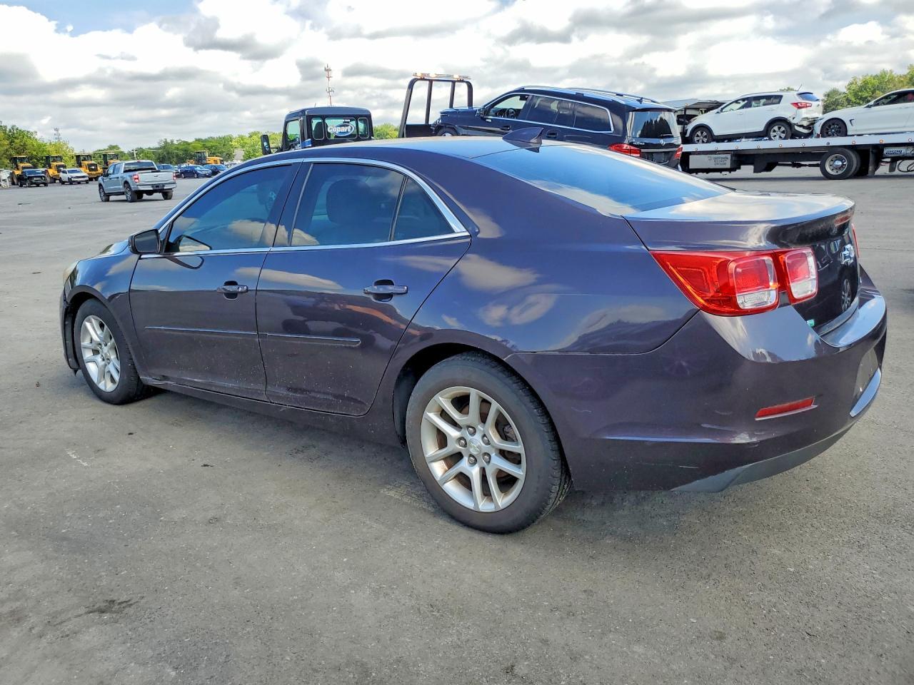 2015 CHEVROLET MALIBU 1LT — Фото 2 из 12