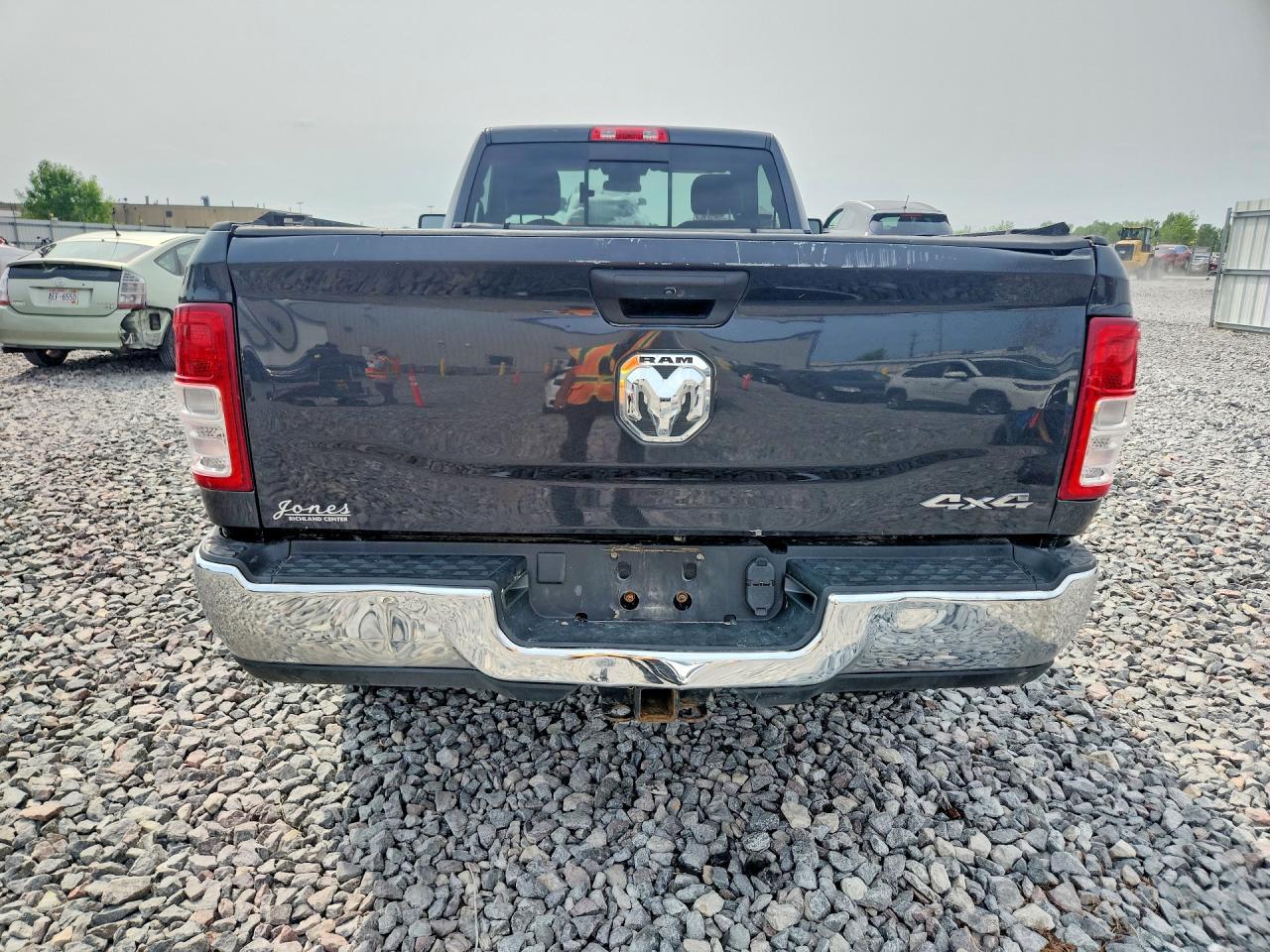 2022 RAM 2500 TRADESMAN — Фото 6 из 12