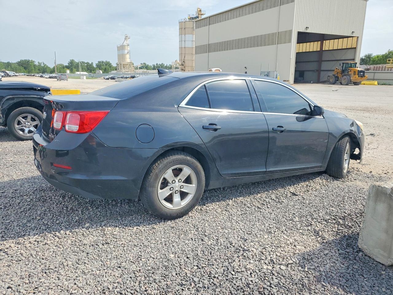 2015 CHEVROLET MALIBU 1LT — Фото 3 из 12