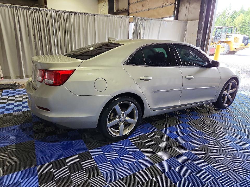 2015 CHEVROLET MALIBU 1LT — Фото 3 из 12