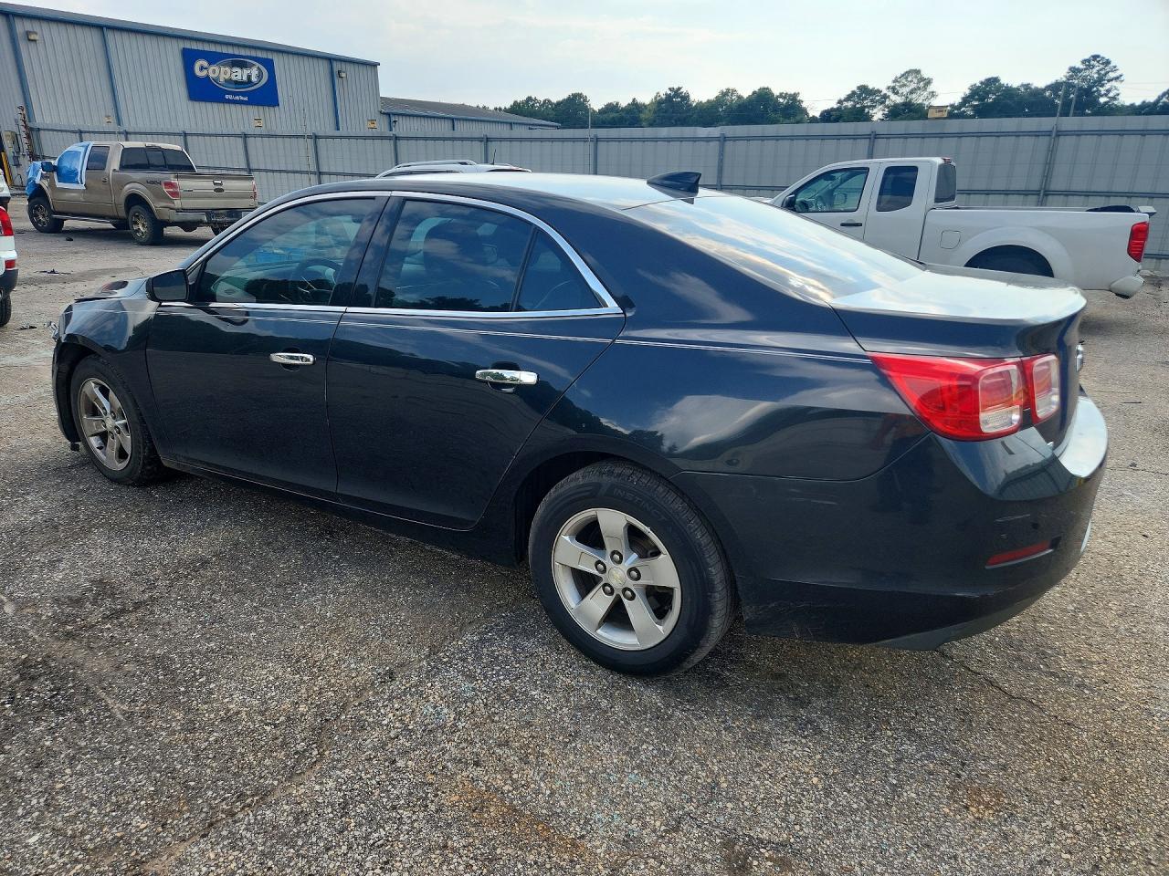 1G11C5SL7FF339563 2015 CHEVROLET MALIBU photo no. 2