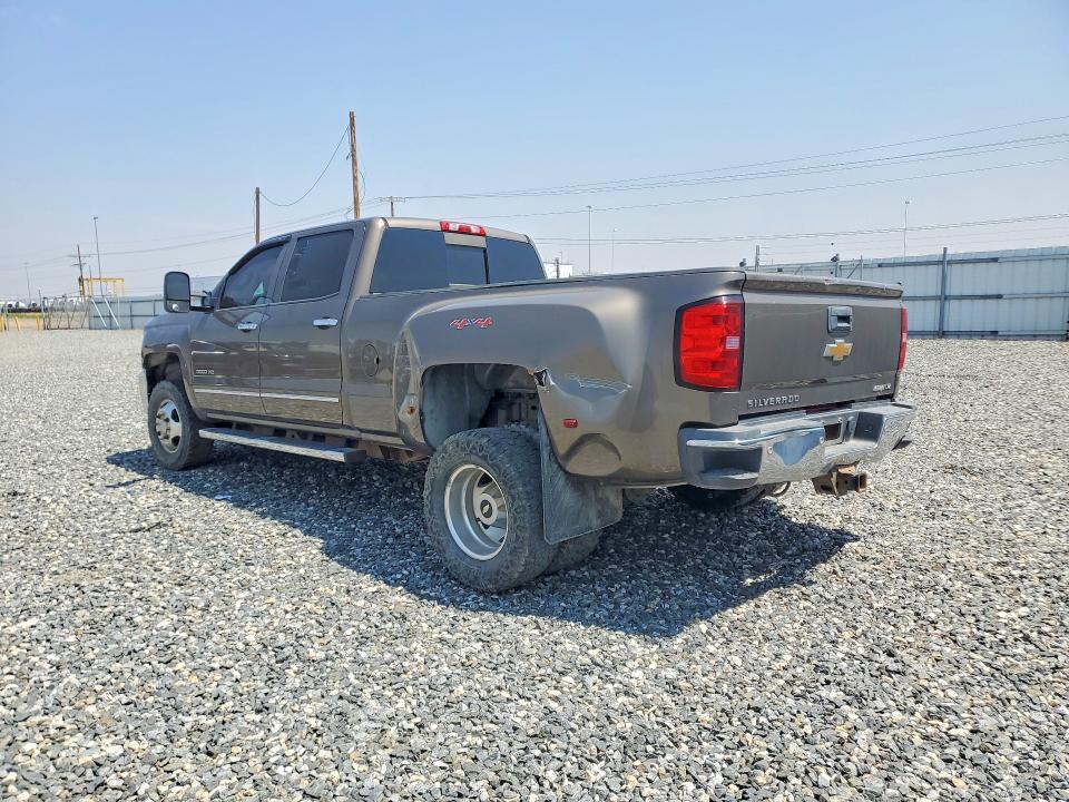 2015 CHEVROLET SILVERADO K3500 LTZ — Фото 2 из 13