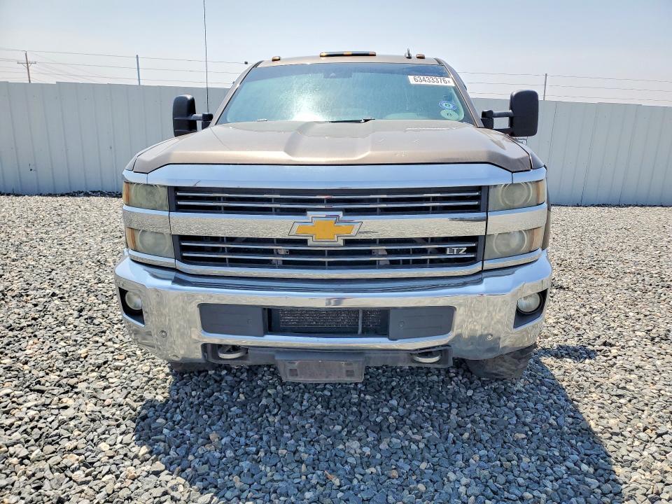 2015 CHEVROLET SILVERADO K3500 LTZ — Фото 5 из 13