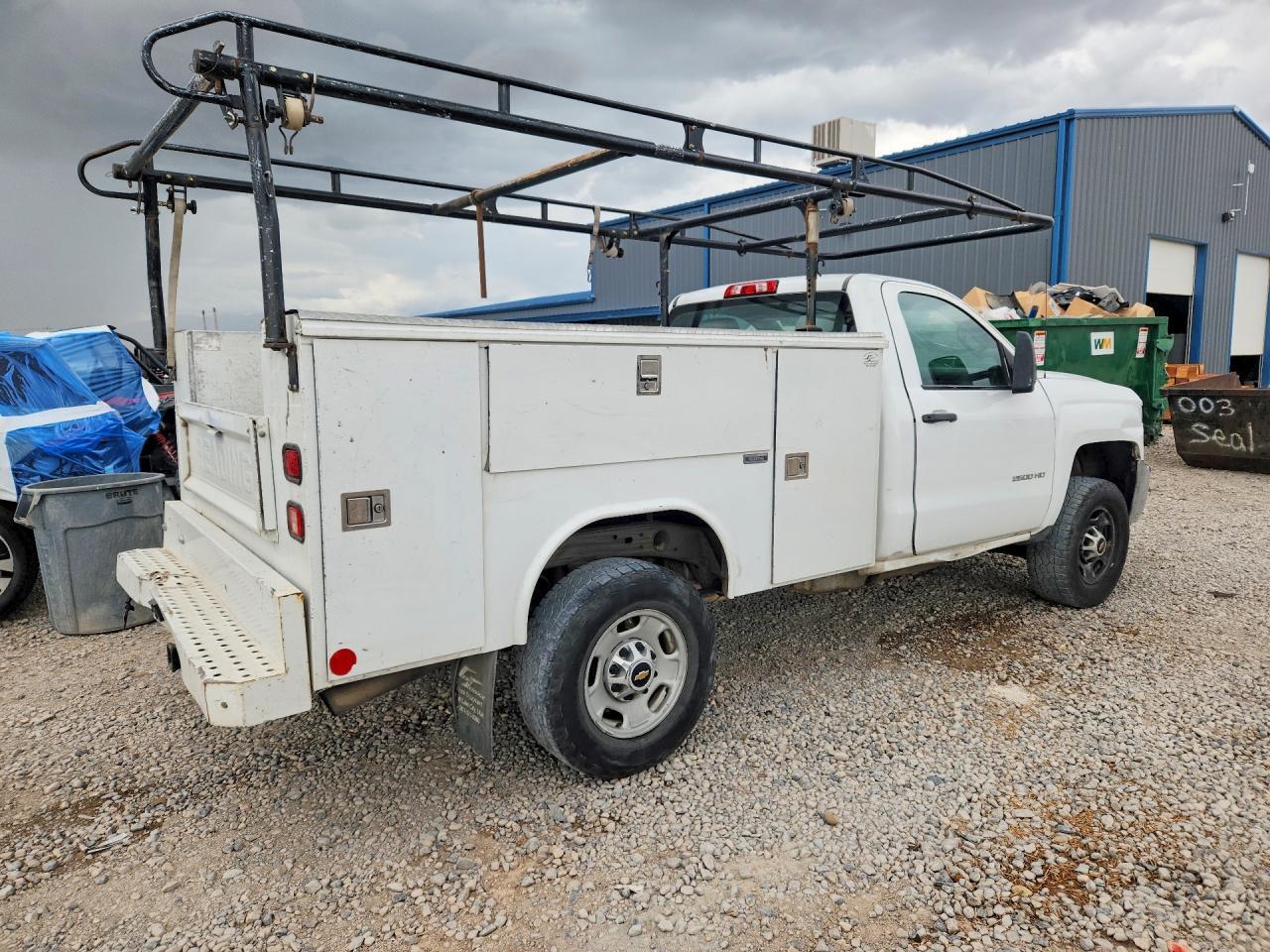 2015 CHEVROLET SILVERADO K2500 HEAVY DUTY — Фото 3 из 12
