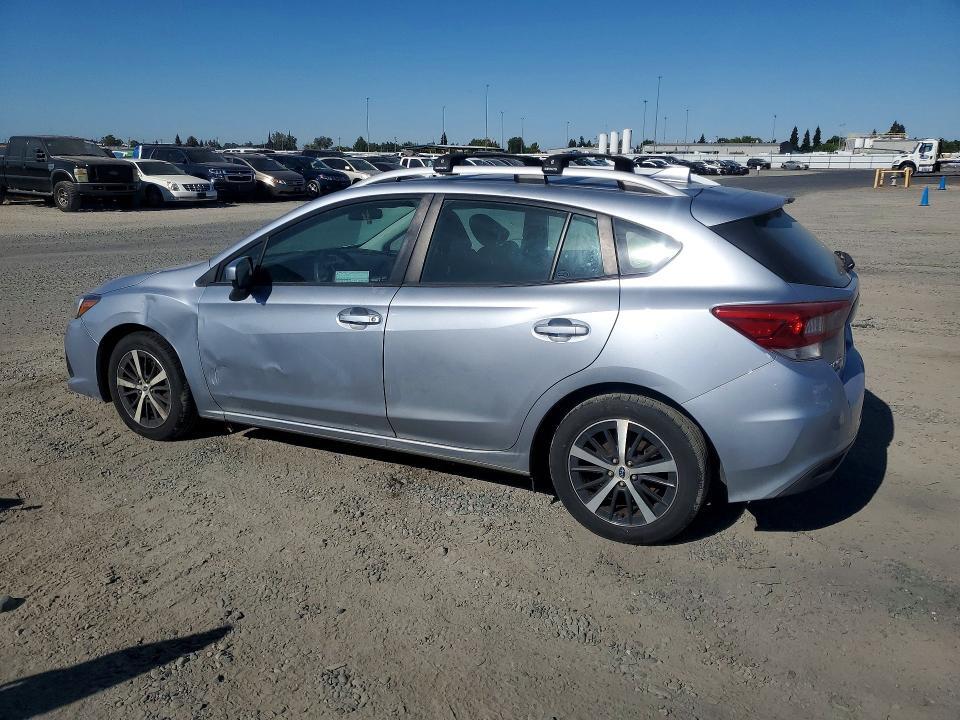 2022 SUBARU IMPREZA PREMIUM — Фото 2 из 12