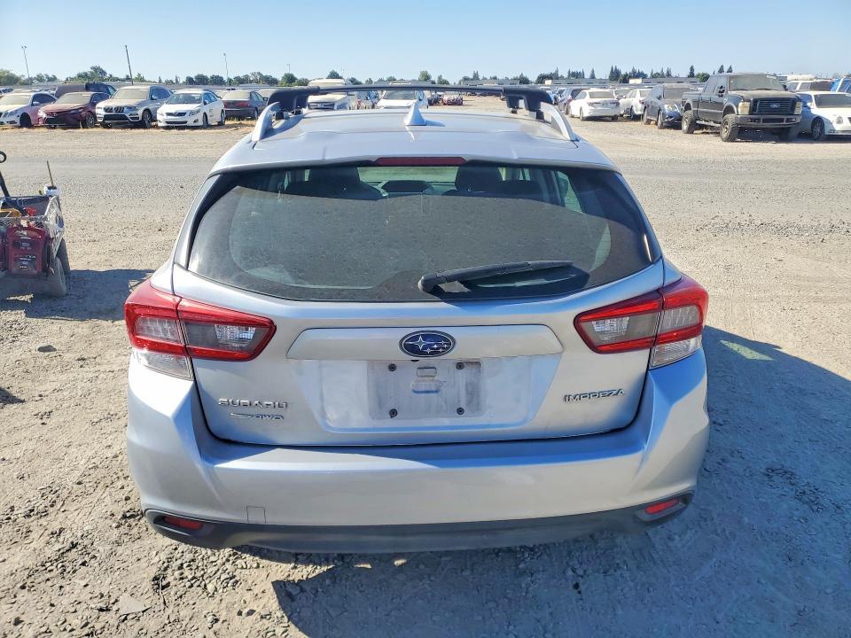 2022 SUBARU IMPREZA PREMIUM — Фото 6 из 12