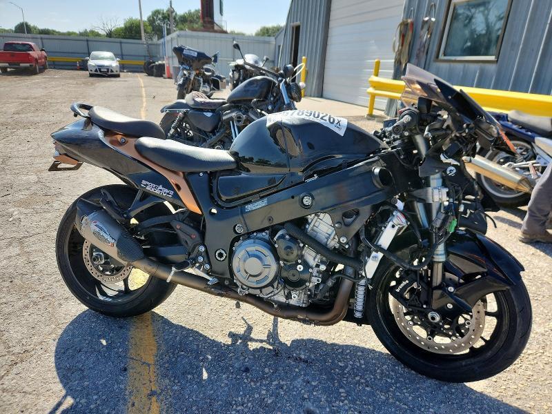 2022 SUZUKI GSX1300 JS1EJ11B8N7101708