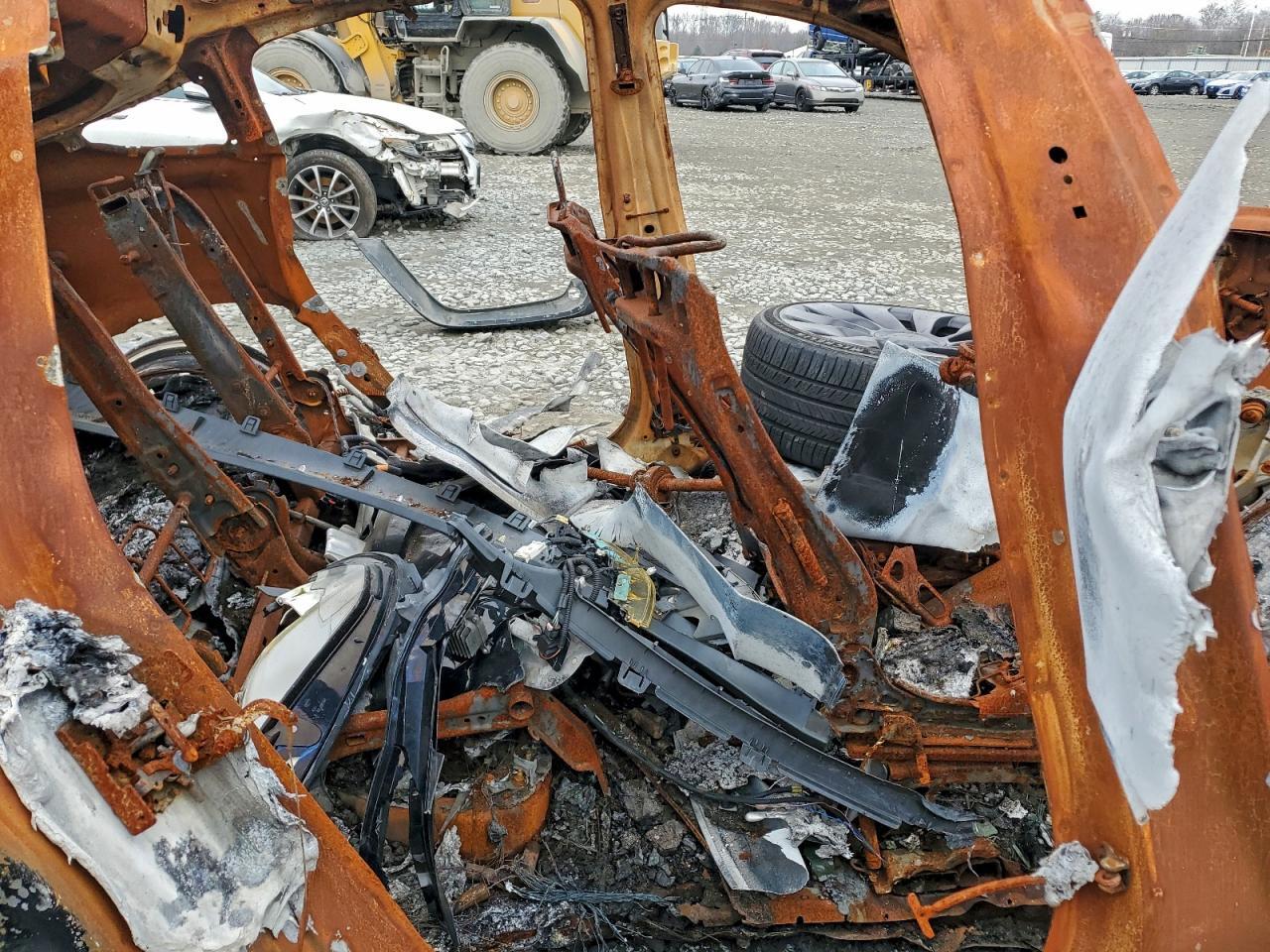 7SAYGDEF2NF337963 2022 TESLA MODEL Y photo no. 10