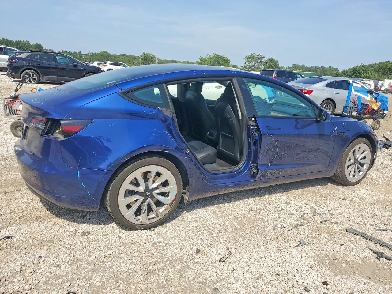 2022 TESLA MODEL 3 — Фото 3 из 12